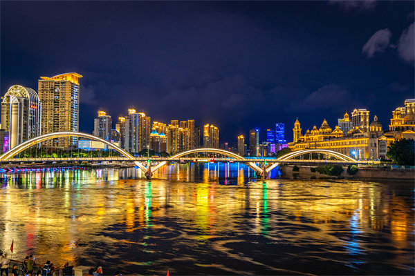 企业如何借助福州咨询公司提升员工绩效与团队效能？