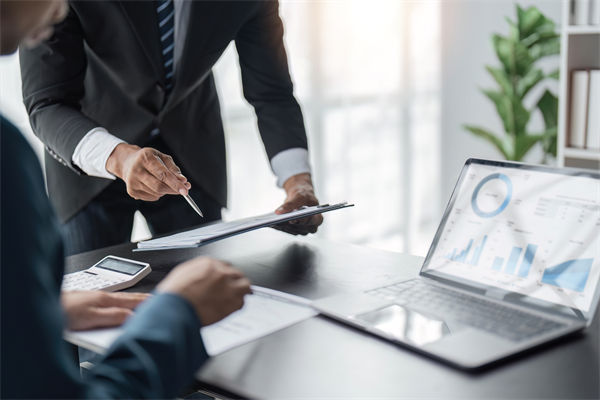 战略咨询公司，如何助力企业设计并落地商业模式？